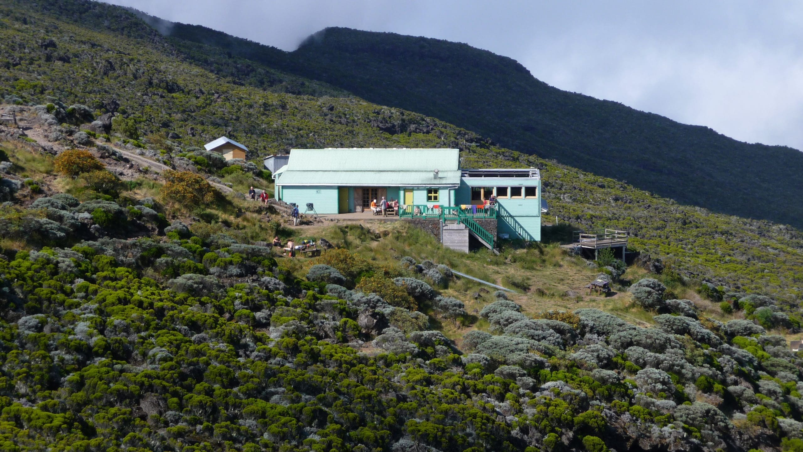 Gîte du Piton des Neiges or de la caverne Dufour