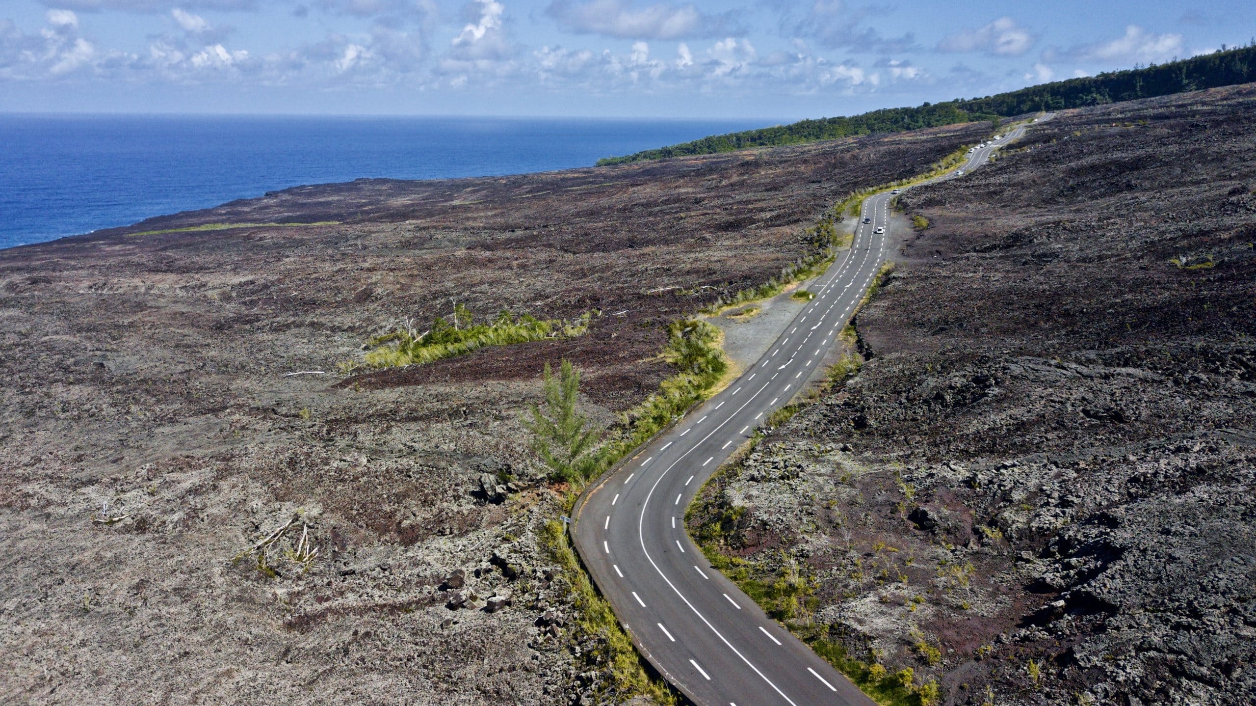 Le Grand Brûlé, the Lava Road